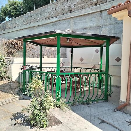 B&B Civitavecchia La Casetta Con Giardino Zewnętrze zdjęcie