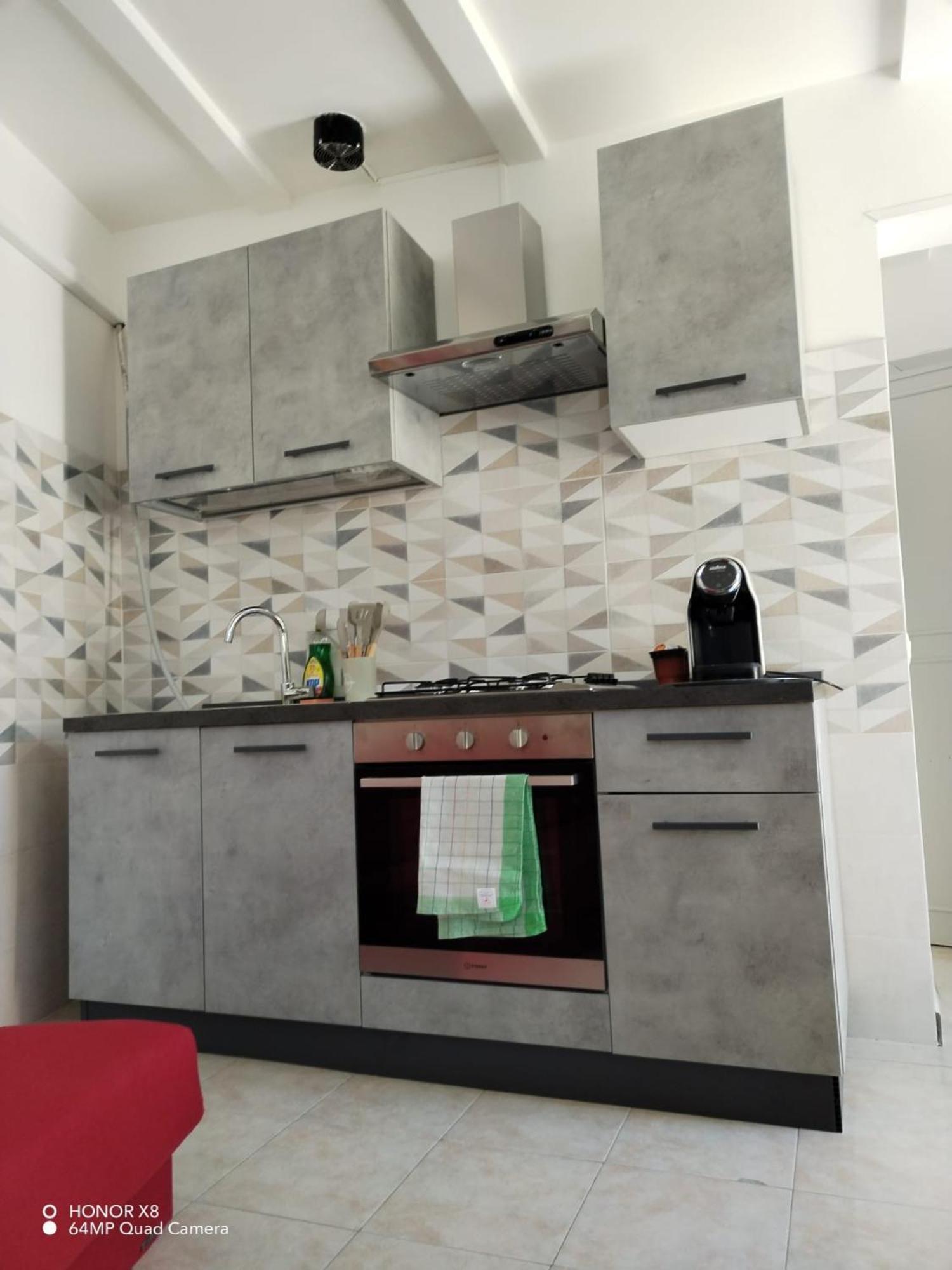 B&B Civitavecchia La Casetta Con Giardino Zewnętrze zdjęcie
