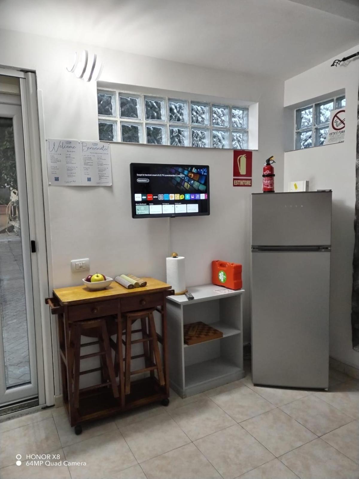 B&B Civitavecchia La Casetta Con Giardino Zewnętrze zdjęcie