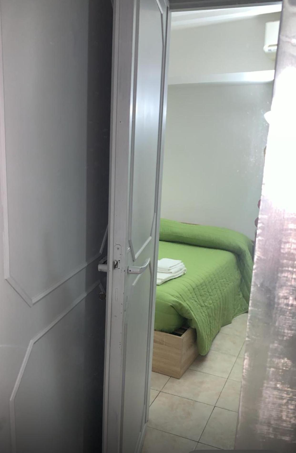 B&B Civitavecchia La Casetta Con Giardino Zewnętrze zdjęcie