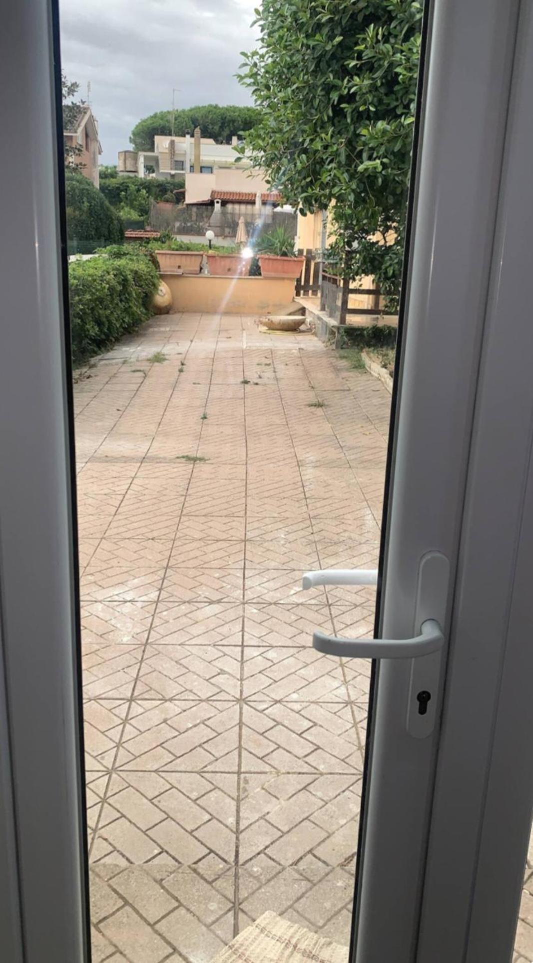 B&B Civitavecchia La Casetta Con Giardino Zewnętrze zdjęcie